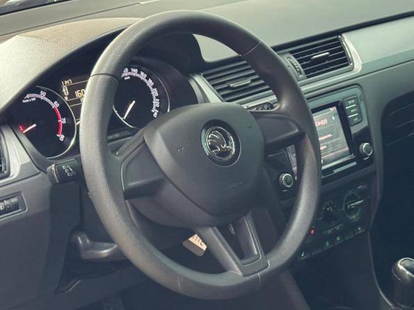 Skoda Rapid I Рестайлинг с пробегом 2019 года, цена 1 399 000 рублей, 39500 км, лифтбек, Автокод Объявления