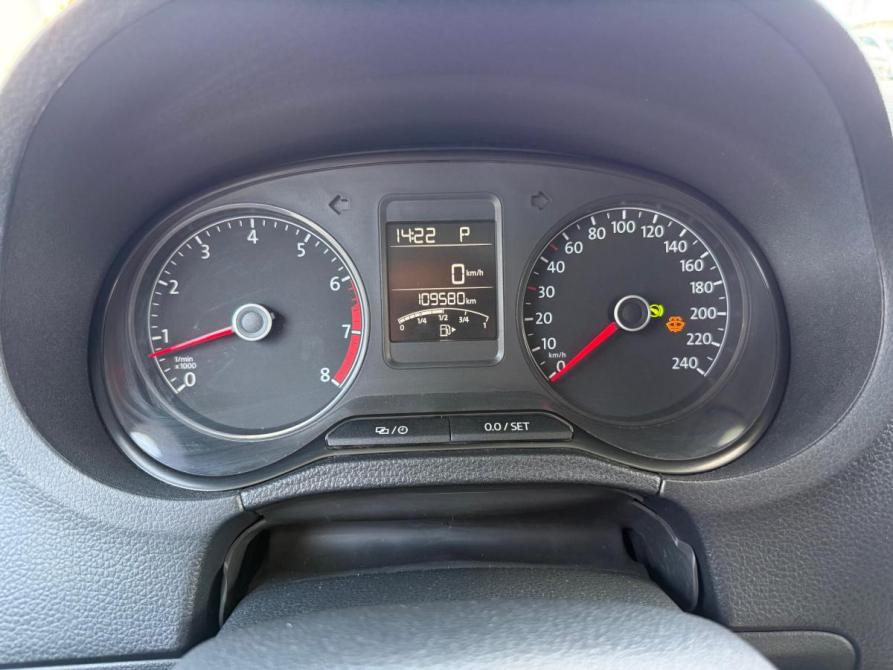 Volkswagen Polo V Рестайлинг Курган  - изображение 13