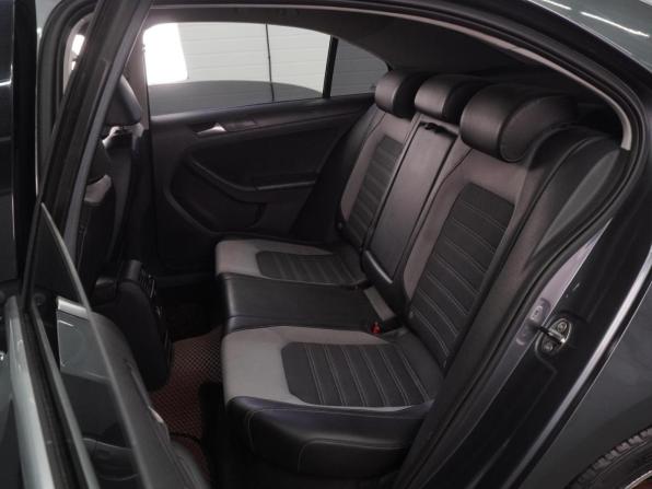 Volkswagen Jetta VI с пробегом 2012 года, цена 1 007 000 рублей, 176738 км, седан, Автокод Объявления