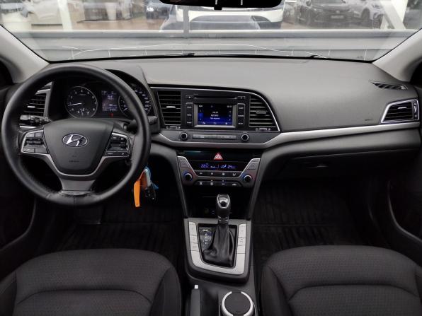 Hyundai Elantra VI (AD) с пробегом 2018 года, цена 1 420 000 рублей, 137000 км, седан, Автокод Объявления