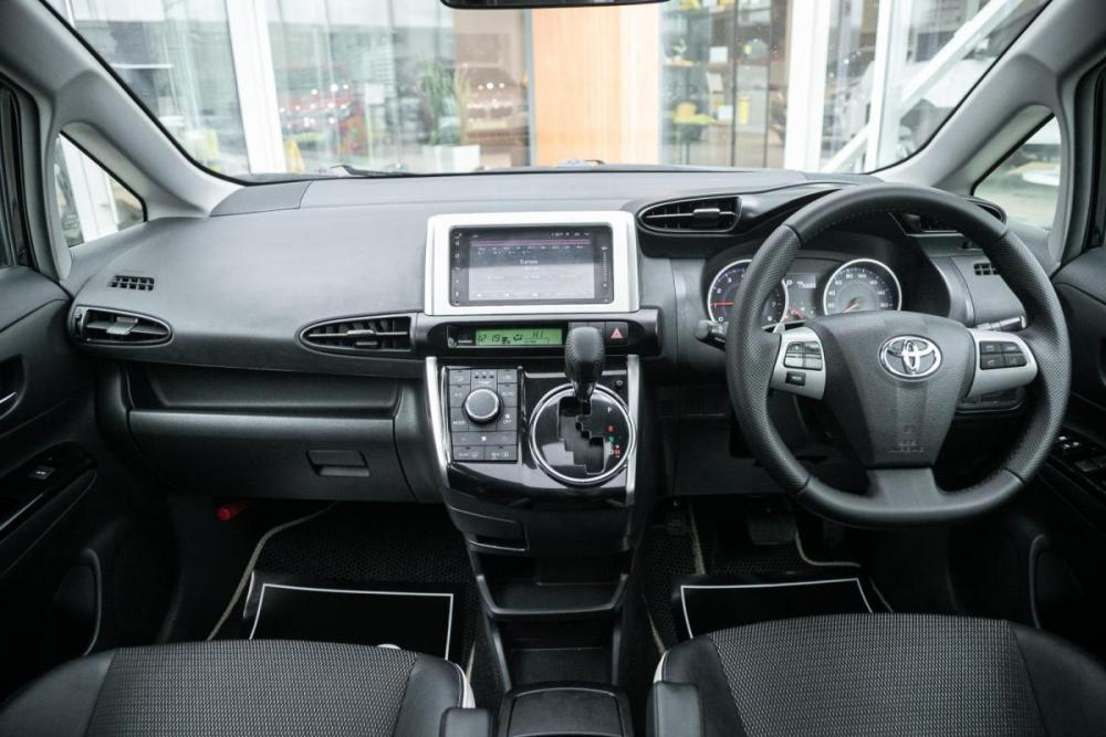 Toyota Wish II Рестайлинг Иркутск  - изображение 17