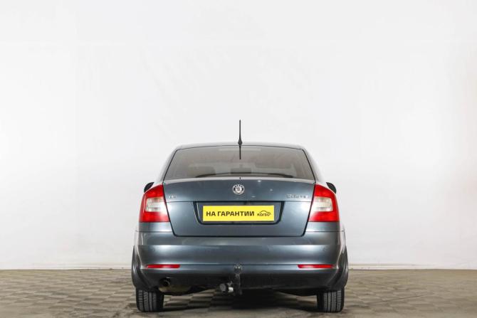 Skoda Octavia II (A5) Рестайлинг с пробегом 2011 года, цена 699 000 рублей, 286000 км, лифтбек, Автокод Объявления