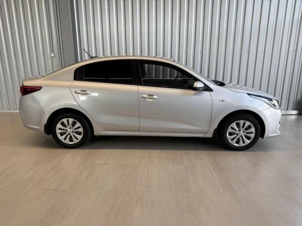 Kia Rio IV с пробегом 2017 года, цена 1 349 000 рублей, 100000 км, седан, Автокод Объявления
