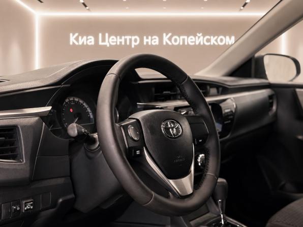 Toyota Corolla XI (E160 E170 E180) с пробегом 2014 года, цена 1 385 000 рублей, 249500 км, седан, Автокод Объявления