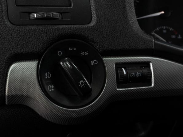 Skoda Octavia II (A5) Рестайлинг с пробегом 2012 года, цена 819 000 рублей, 218862 км, лифтбек, Автокод Объявления