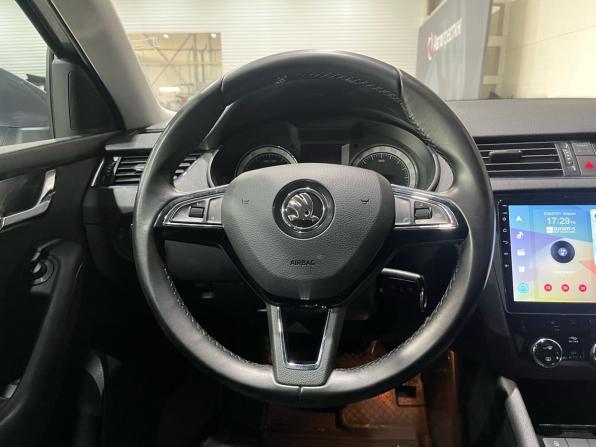 Skoda Octavia III (A7) Рестайлинг с пробегом 2018 года, цена 1 740 000 рублей, 157323 км, лифтбек, Автокод Объявления