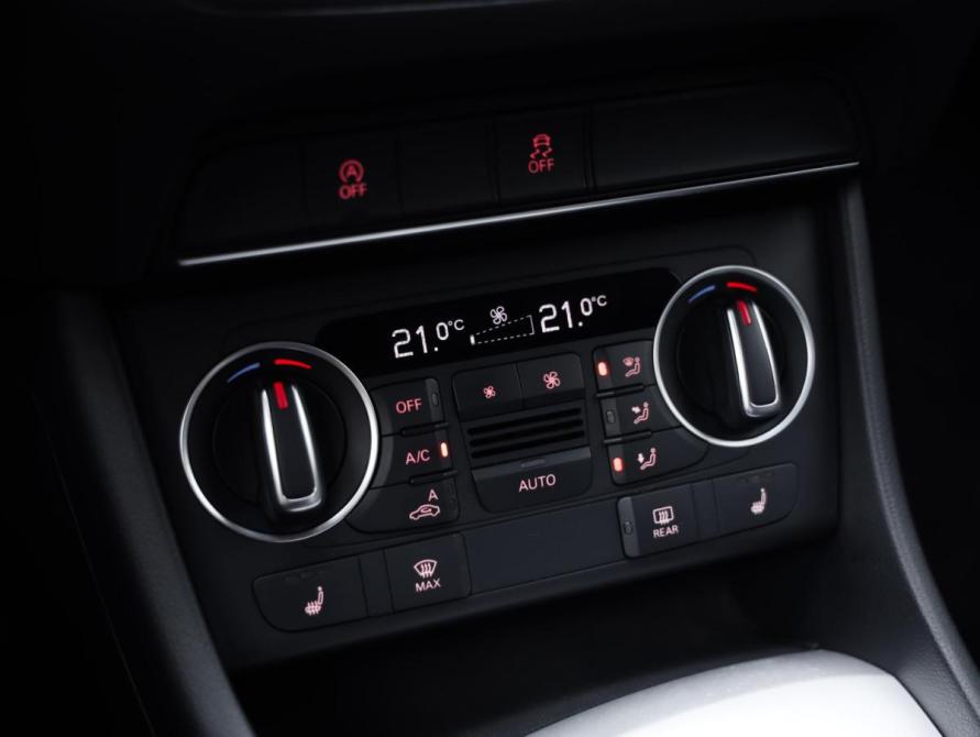 Audi Q3 I (8U) Рестайлинг Санкт-Петербург  - изображение 17