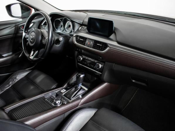 Mazda 6 III (GJ) Рестайлинг с пробегом 2017 года, цена 2 375 000 рублей, 108200 км, седан, Автокод Объявления