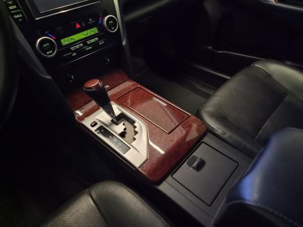 Toyota Camry VII (XV50) с пробегом 2013 года, цена 1 650 000 рублей, 222870 км, седан, Автокод Объявления