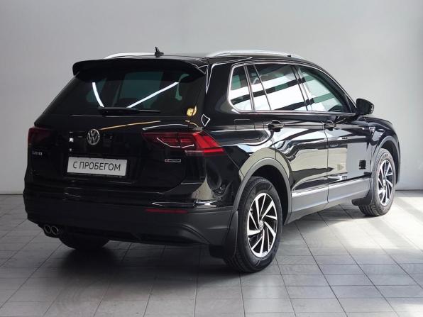 Volkswagen Tiguan II с пробегом 2018 года, цена 2 750 000 рублей, 105000 км, внедорожник, Автокод Объявления