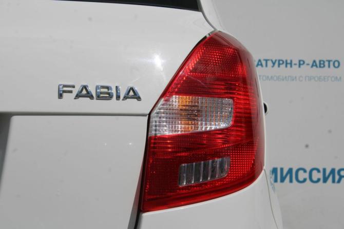 Skoda Fabia II Рестайлинг с пробегом 2013 года, цена 555 000 рублей, 162000 км, хэтчбек, Автокод Объявления