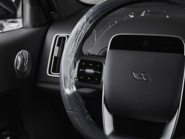 Новый Li Auto (Lixiang) L7 I Рестайлинг 2025 года, цена 10 198 600 рублей, внедорожник, Автокод Объявления