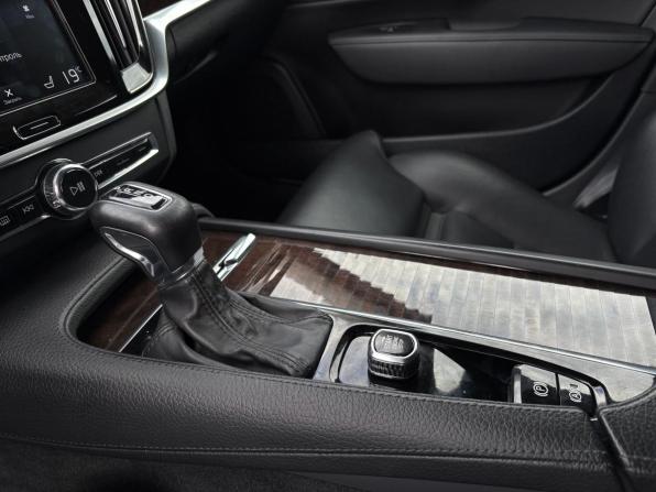 Volvo S90 II с пробегом 2018 года, цена 2 570 000 рублей, 116905 км, седан, Автокод Объявления