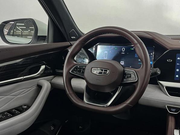 Geely Monjaro I с пробегом 2023 года, цена 2 986 000 рублей, 60544 км, внедорожник, Автокод Объявления