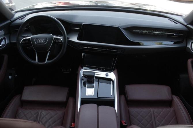 Audi Q6 с пробегом 2024 года, цена 6 650 000 рублей, 37289 км, внедорожник, Автокод Объявления
