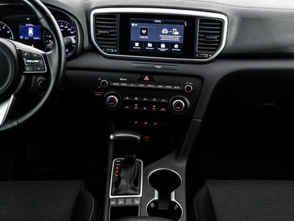 Kia Sportage IV Рестайлинг с пробегом 2018 года, цена 2 249 000 рублей, 75965 км, внедорожник, Автокод Объявления