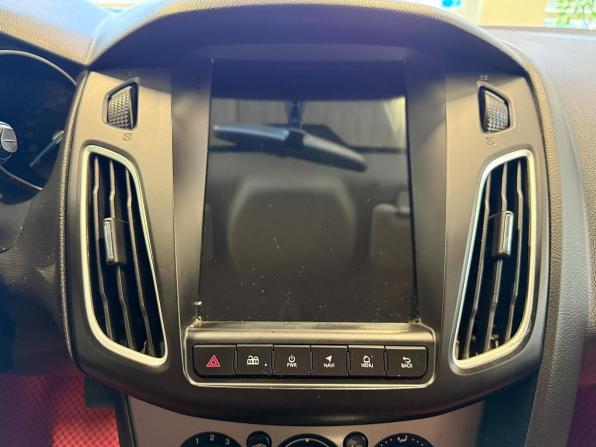 Ford Focus III с пробегом 2014 года, цена 995 000 рублей, 229639 км, хэтчбек, Автокод Объявления