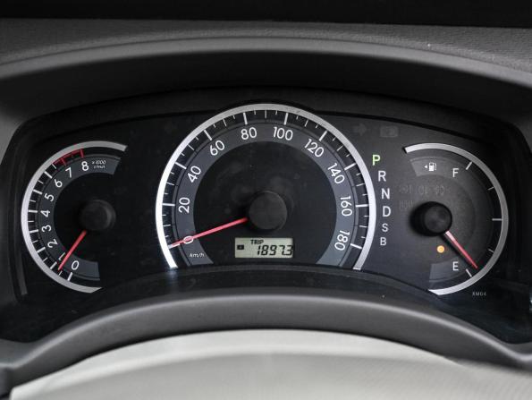 Toyota ISis I Рестайлинг с пробегом 2009 года, цена 1 169 000 рублей, 203036 км, компактвэн, Автокод Объявления