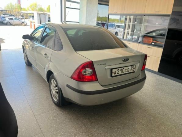 Ford Focus II с пробегом 2006 года, цена 294 000 рублей, 329247 км, седан, Автокод Объявления