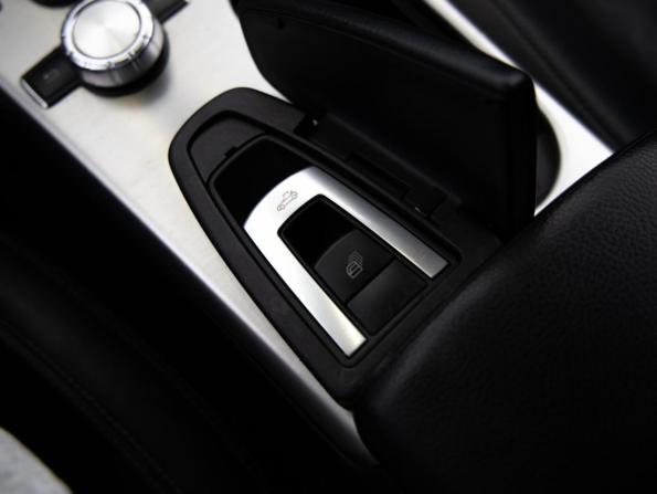 Mercedes-Benz SLK-Класс III (R172) с пробегом 2011 года, цена 2 100 000 рублей, 159075 км, родстер, Автокод Объявления