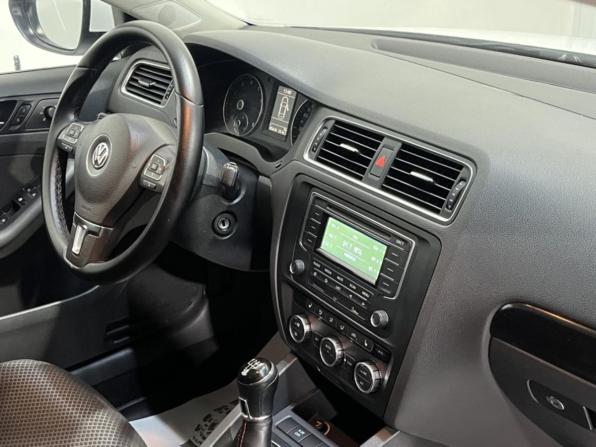 Volkswagen Jetta VI с пробегом 2014 года, цена 958 000 рублей, 185633 км, седан, Автокод Объявления