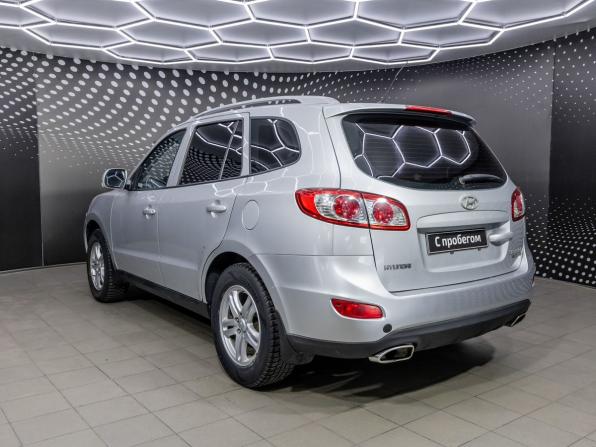 Hyundai Santa Fe II Рестайлинг с пробегом 2010 года, цена 696 000 рублей, 214369 км, внедорожник, Автокод Объявления
