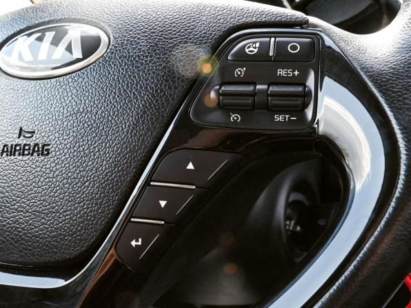 Kia Ceed II с пробегом 2014 года, цена 1 179 000 рублей, 181181 км, хэтчбек, Автокод Объявления