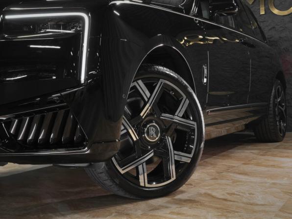 Rolls-Royce Cullinan I Рестайлинг с пробегом 2025 года, цена 67 500 000 рублей, 449 км, внедорожник, Автокод Объявления