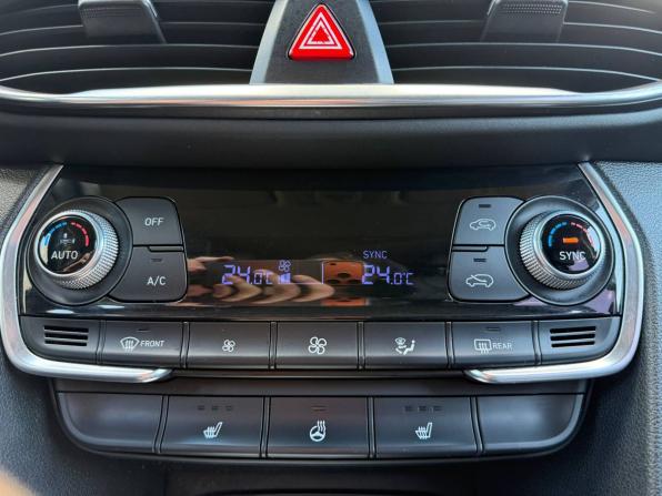 Hyundai Santa Fe IV с пробегом 2018 года, цена 2 545 000 рублей, 173100 км, внедорожник, Автокод Объявления
