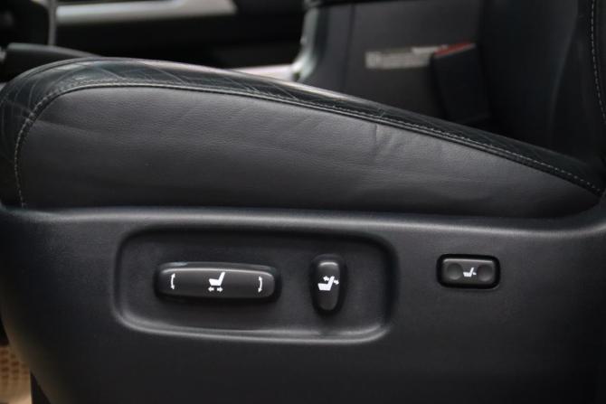 Toyota Land Cruiser 200 Series Рестайлинг 2 с пробегом 2016 года, цена 5 465 750 рублей, 247442 км, внедорожник, Автокод Объявления