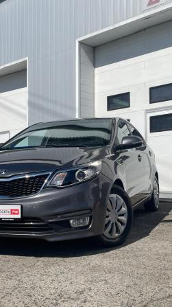Kia Rio III Рестайлинг с пробегом 2016 года, цена 1 047 900 рублей, 108999 км, седан, Автокод Объявления