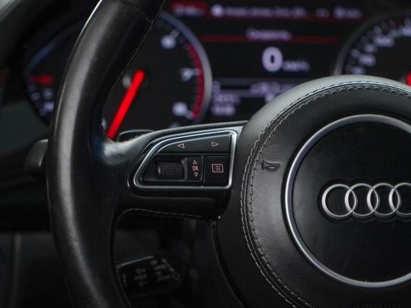Audi A8 III (D4) Рестайлинг с пробегом 2014 года, цена 2 300 777 рублей, 241380 км, седан, Автокод Объявления