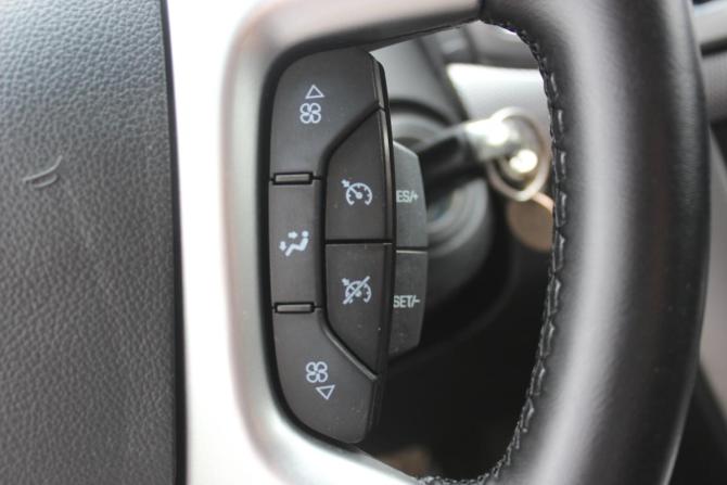 Chevrolet Captiva I Рестайлинг с пробегом 2012 года, цена 997 000 рублей, 204631 км, внедорожник, Автокод Объявления