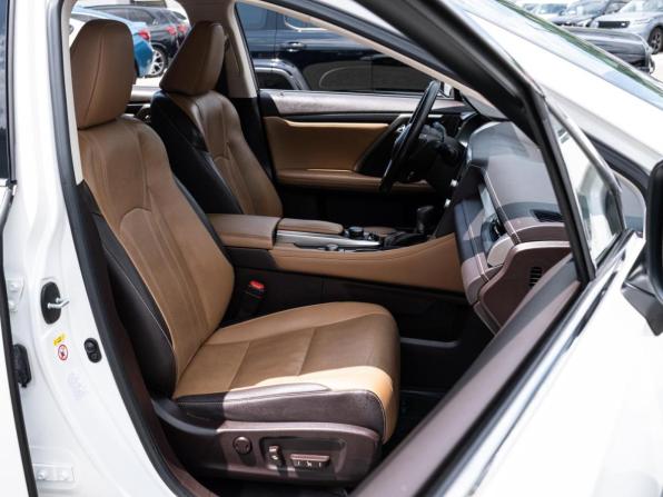 Lexus RX IV с пробегом 2019 года, цена 3 999 000 рублей, 130568 км, внедорожник, Автокод Объявления