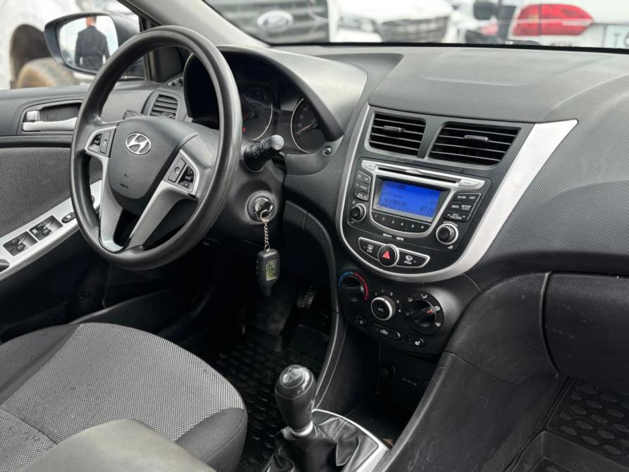 Hyundai Solaris I Набережные Челны  - изображение 19