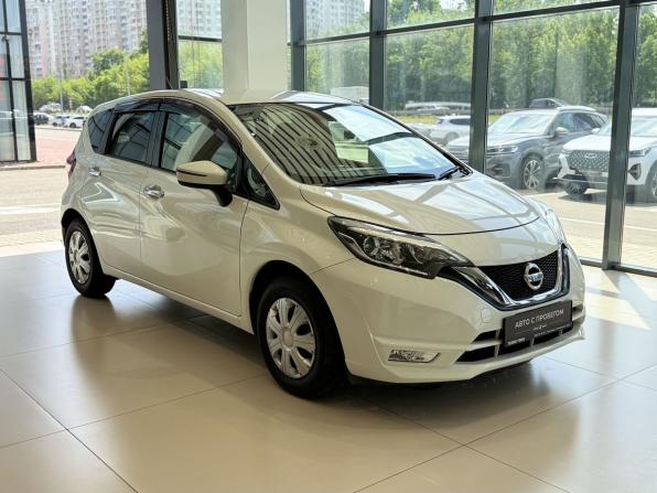 Nissan Note II Рестайлинг с пробегом 2017 года, цена 1 050 000 рублей, 42000 км, хэтчбек, Автокод Объявления
