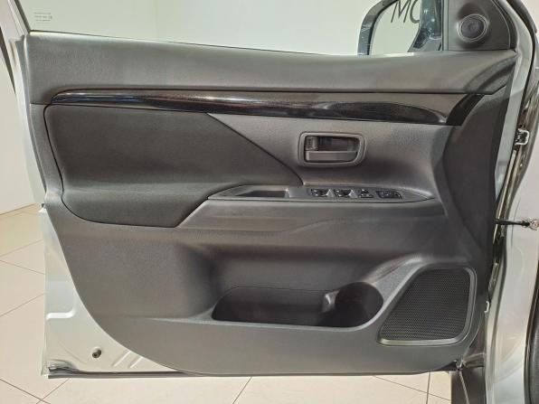 Mitsubishi Outlander III Рестайлинг 3 с пробегом 2022 года, цена 2 190 000 рублей, 154770 км, внедорожник, Автокод Объявления
