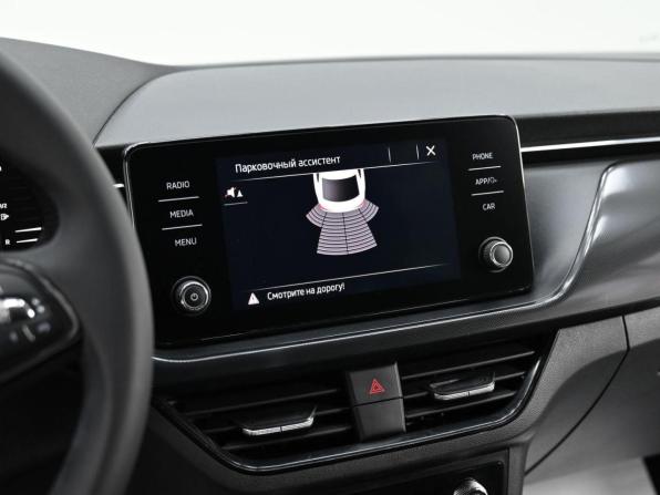 Skoda Rapid II с пробегом 2021 года, цена 759 000 рублей, 52649 км, лифтбек, Автокод Объявления