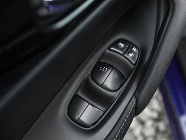 Nissan Qashqai II с пробегом 2016 года, цена 1 949 000 рублей, 98604 км, внедорожник, Автокод Объявления