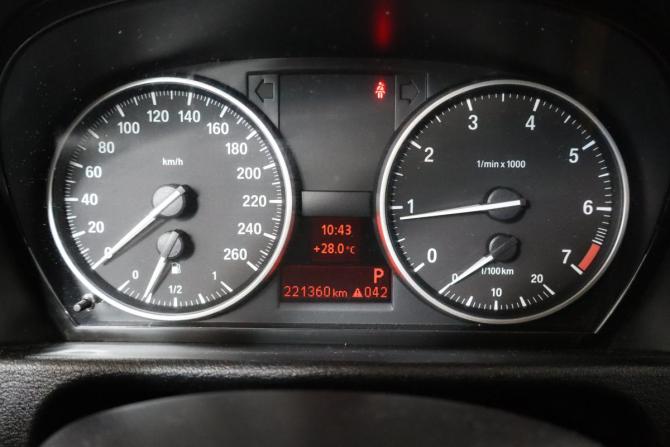 BMW X1 I (E84) с пробегом 2012 года, цена 1 099 000 рублей, 220000 км, внедорожник, Автокод Объявления