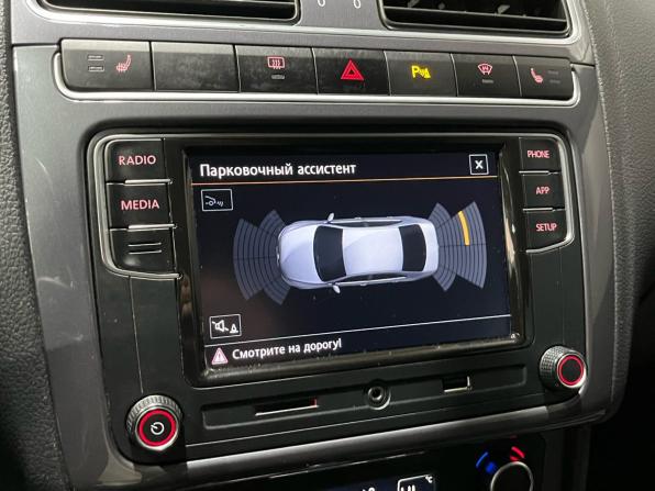 Volkswagen Polo V Рестайлинг с пробегом 2019 года, цена 1 160 000 рублей, 88096 км, седан, Автокод Объявления