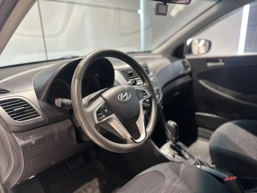Hyundai Solaris I Рестайлинг Новосибирск  - изображение 13