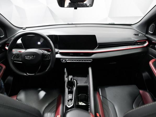 Geely Coolray I Рестайлинг с пробегом 2024 года, цена 2 095 000 рублей, 60000 км, внедорожник, Автокод Объявления