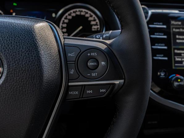 Toyota Camry VIII (XV70) с пробегом 2019 года, цена 2 690 000 рублей, 124202 км, седан, Автокод Объявления