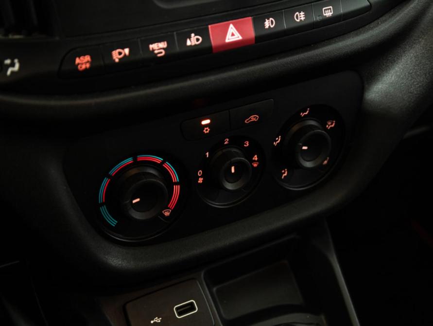 Fiat Doblo II Рестайлинг Санкт-Петербург  - изображение 16