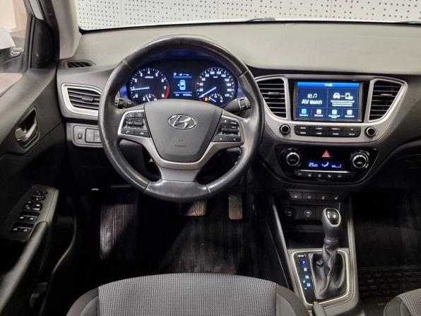 Hyundai Solaris II с пробегом 2019 года, цена 510 000 рублей, 137003 км, седан, Автокод Объявления