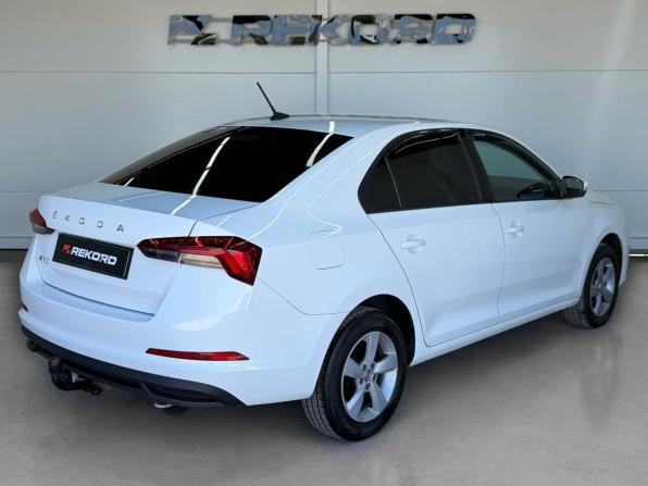 Skoda Rapid II с пробегом 2020 года, цена 1 349 000 рублей, 74000 км, лифтбек, Автокод Объявления