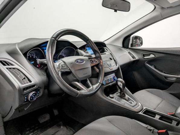 Ford Focus III Рестайлинг с пробегом 2017 года, цена 1 315 000 рублей, 35958 км, хэтчбек, Автокод Объявления