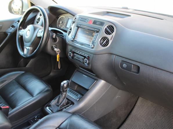 Volkswagen Tiguan I с пробегом 2010 года, цена 849 000 рублей, 249675 км, внедорожник, Автокод Объявления