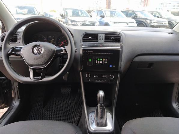 Volkswagen Polo V Рестайлинг с пробегом 2017 года, цена 1 050 000 рублей, 147000 км, седан, Автокод Объявления